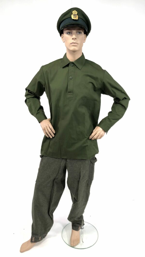 Militärdräkt